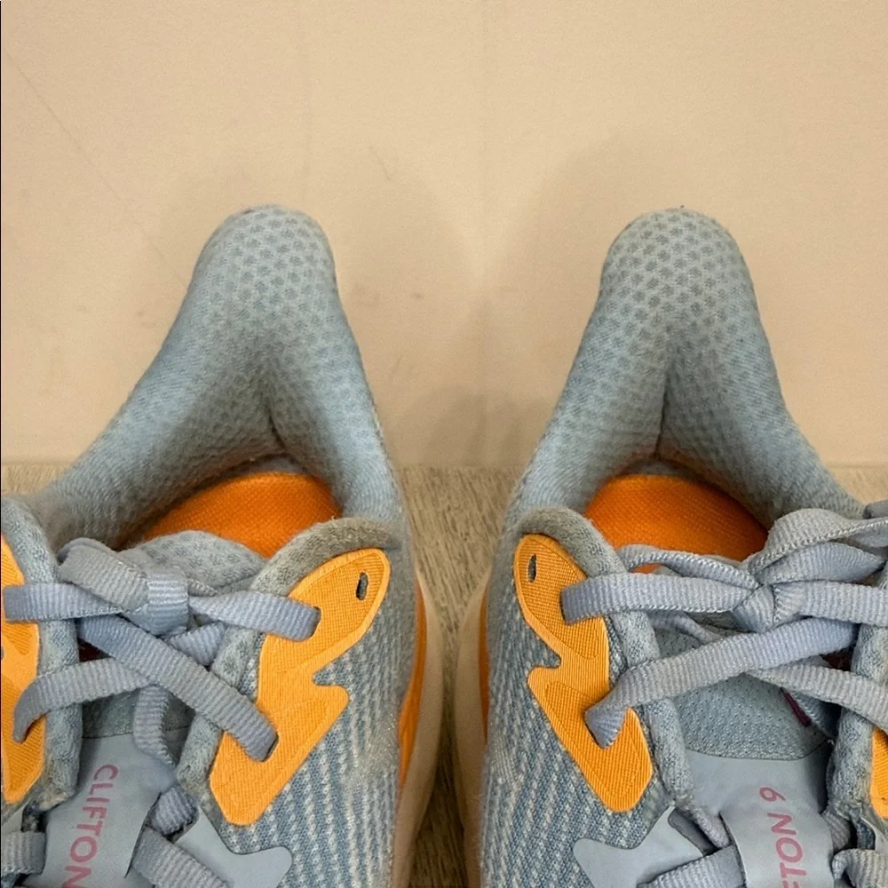 Hoka One One Clifton 9 Women’s Airy Blue and Orange Athletic Shoes Size 11